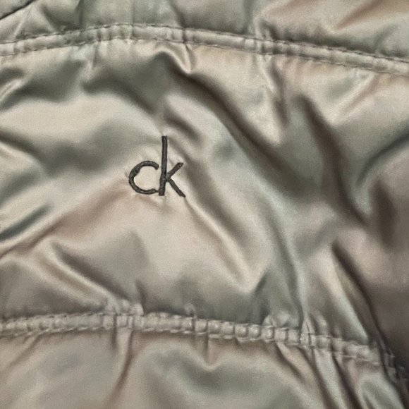 Boys Calvin Klein Puffer Jacket with Removable Hood - Picture 5 of 9